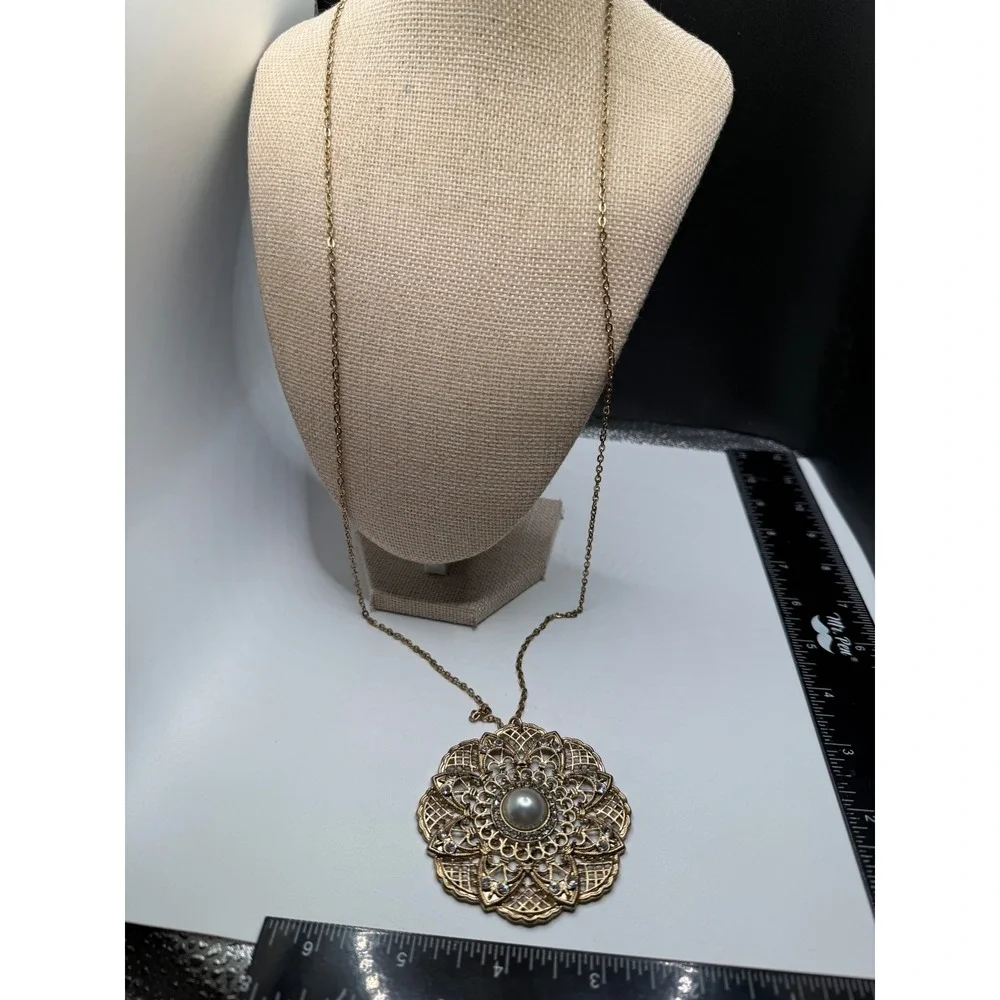 Gold‎ Tone Filigree Medallion Faux Pearl Rhinestone Statement Pendant Necklace